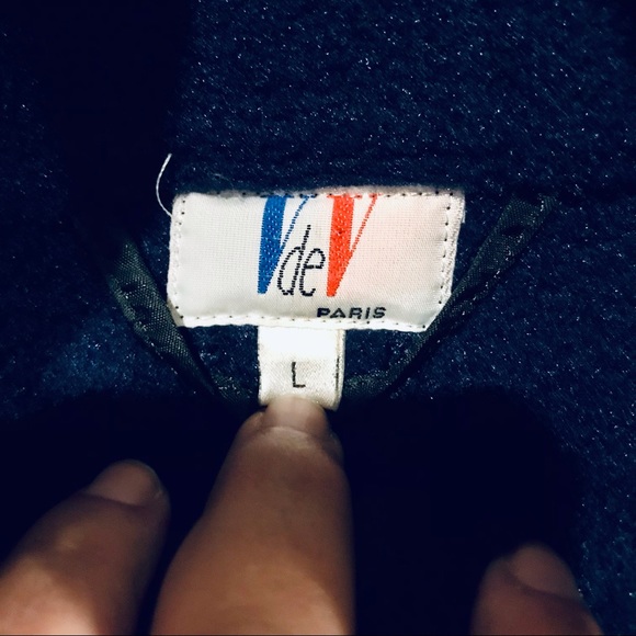Vintage 1980’s V de V Paris navy ‘Polartec’ embroidered sweater. Size L. EUC - Picture 9 of 12